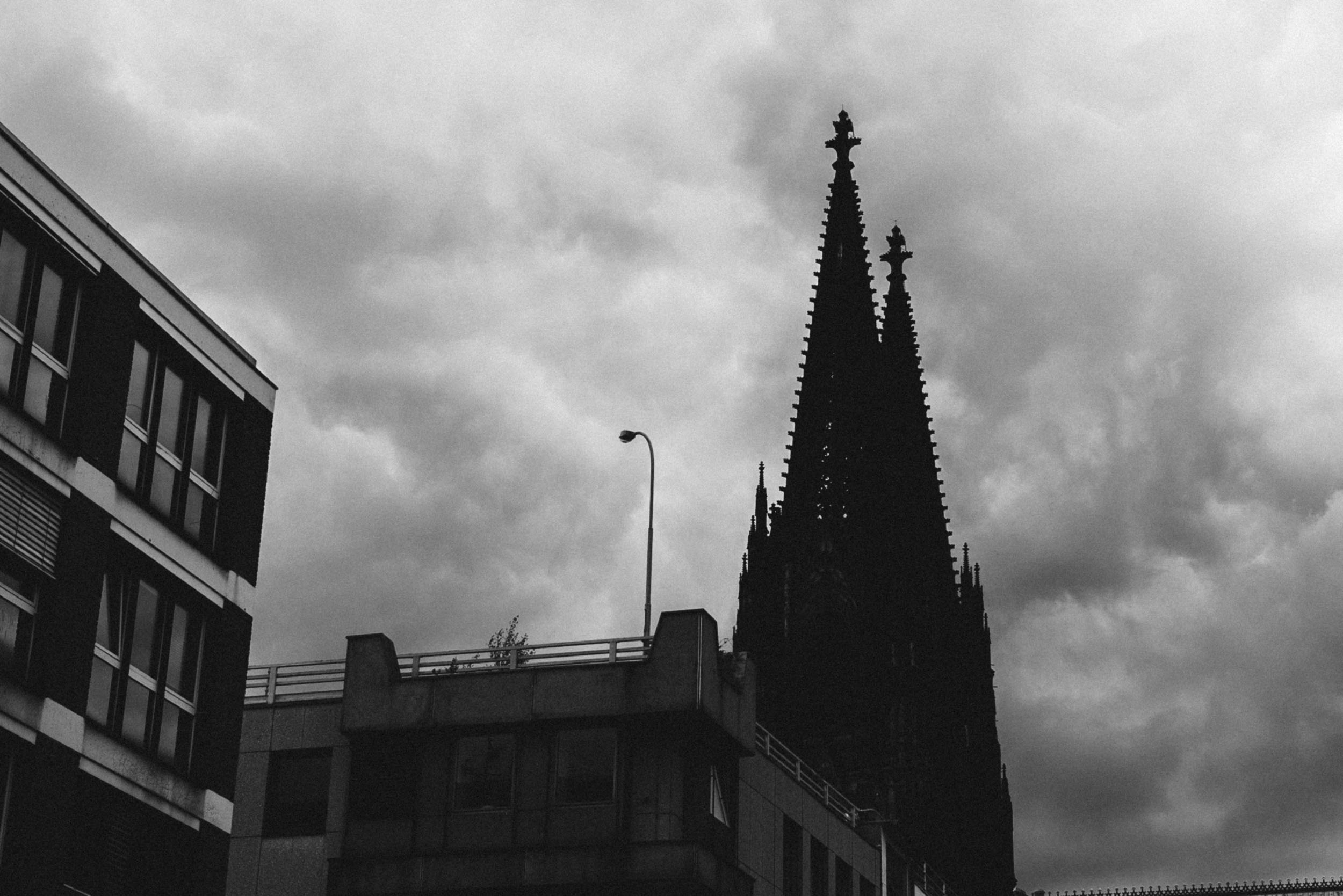 Bild zu Freie Trauung am Kölner Dom