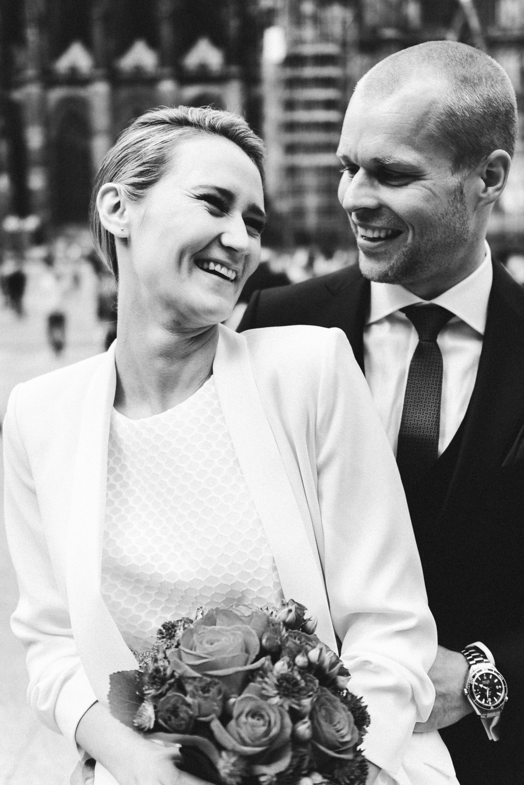 Bild zu Freie Trauung am Kölner Dom