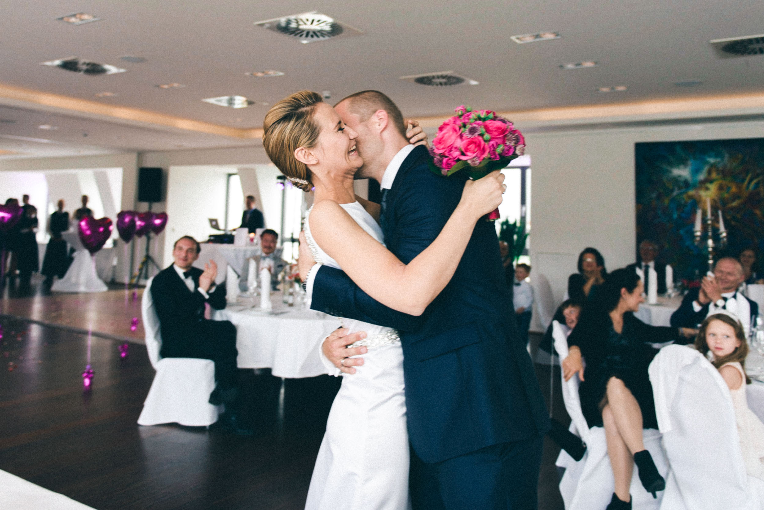 Bild zu Freie Trauung am Kölner Dom