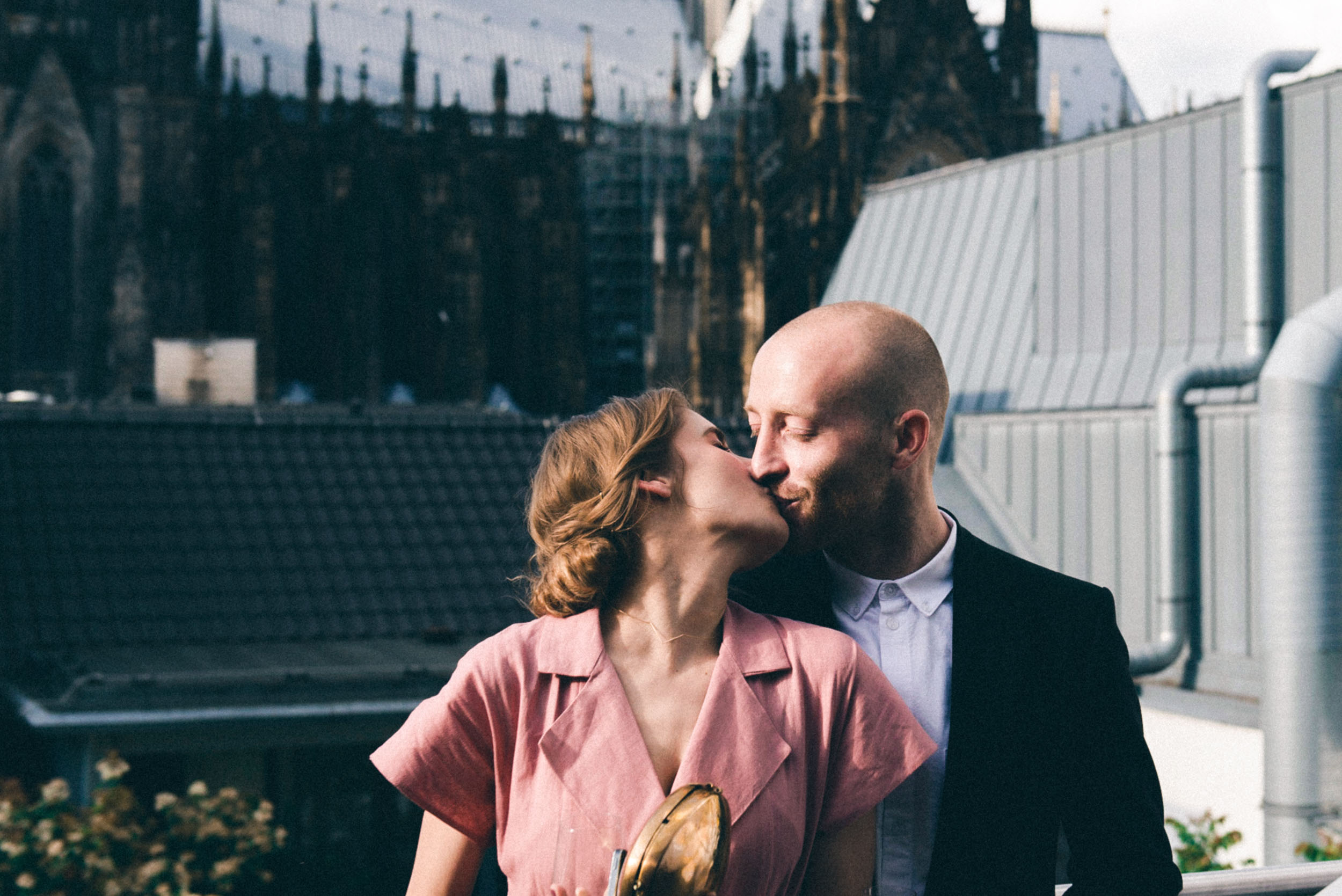 Bild zu Freie Trauung am Kölner Dom