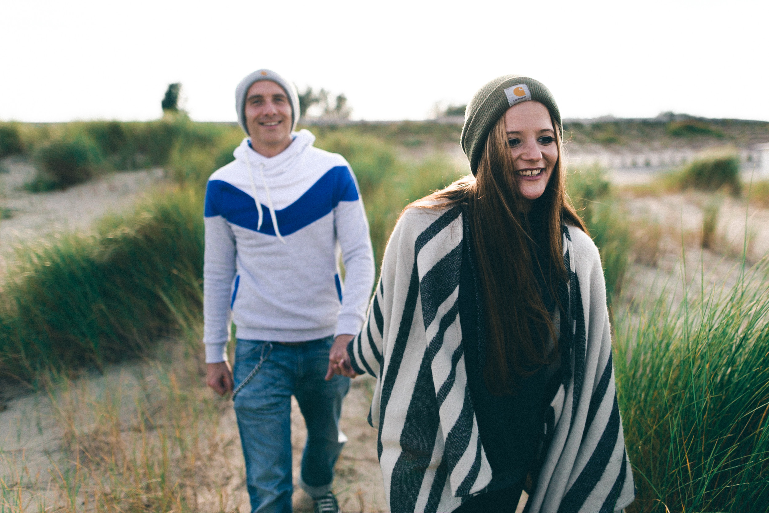 Bild zu Paarshooting am Strand in Breskens - Teil 2 mit Caro & Henning