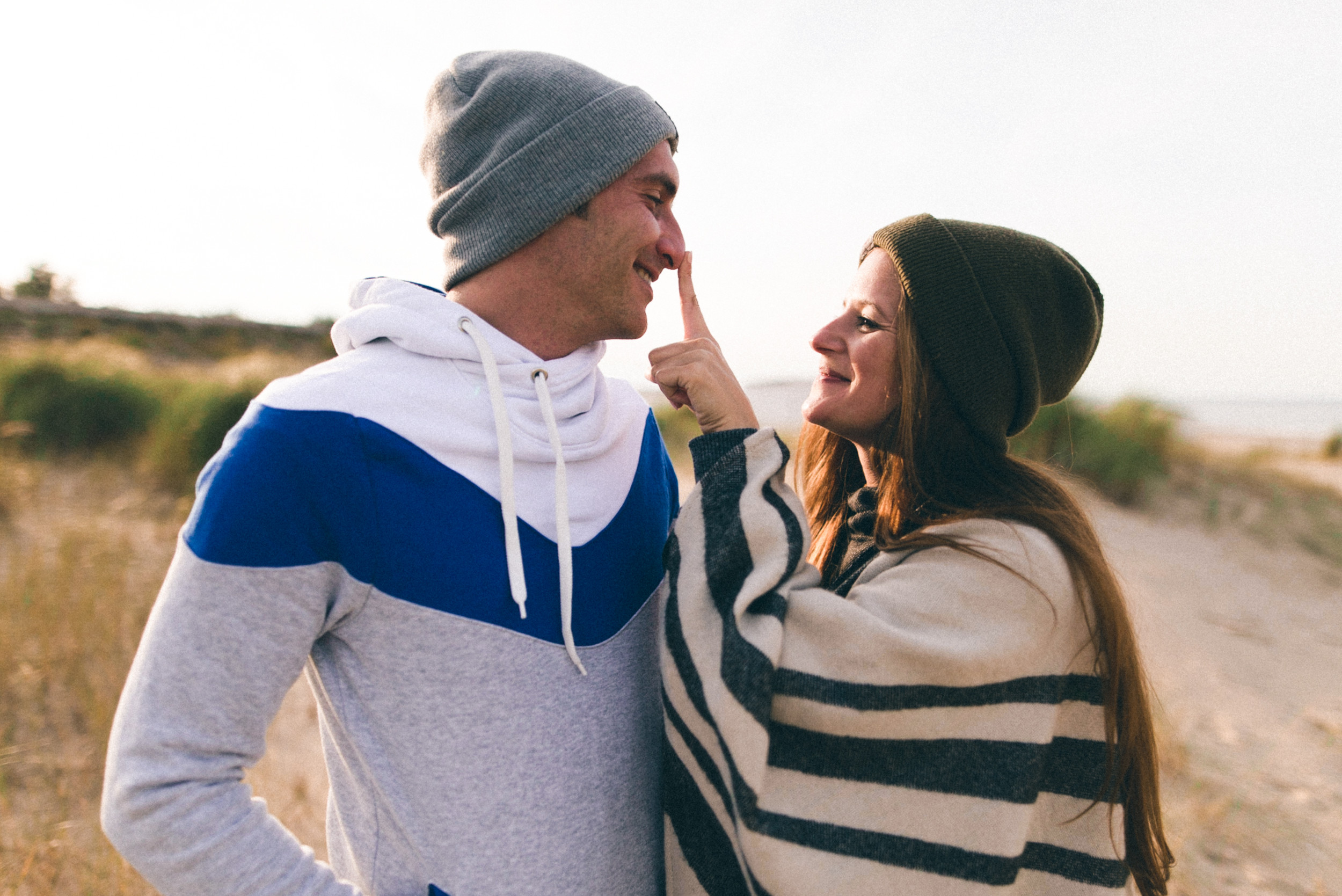Bild zu Paarshooting am Strand in Breskens - Teil 2 mit Caro & Henning